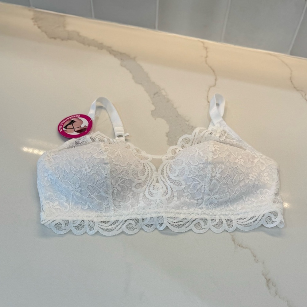 NWT Bali White Lace Bralette M